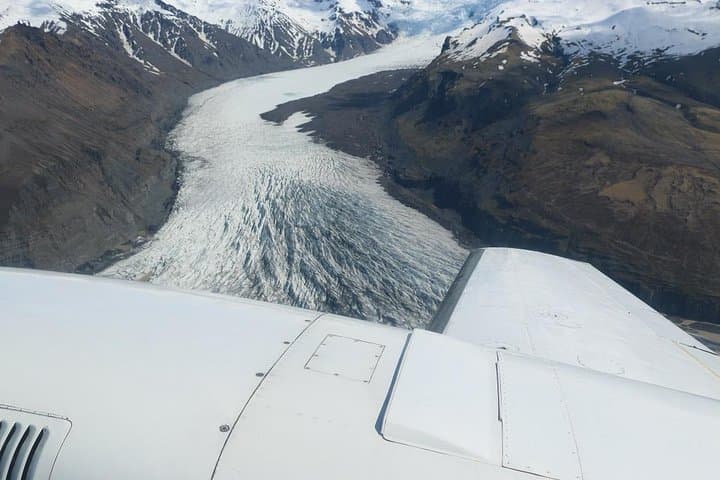 Airplane Flight over Vatnajökull Volcanic Eruption Sites 3