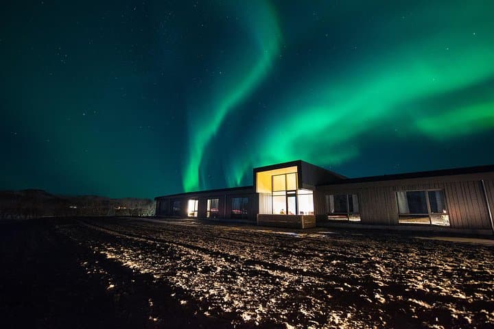 Private 2-Day Glacier Lagoon, Ice Cave and Northern Lights 2