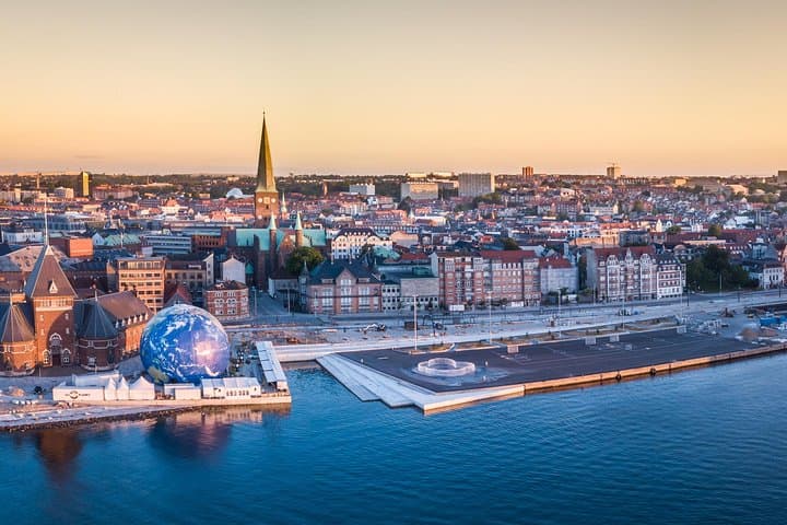 Aarhus Private Transfer from Aarhus (AAR) Airport to City centre 5