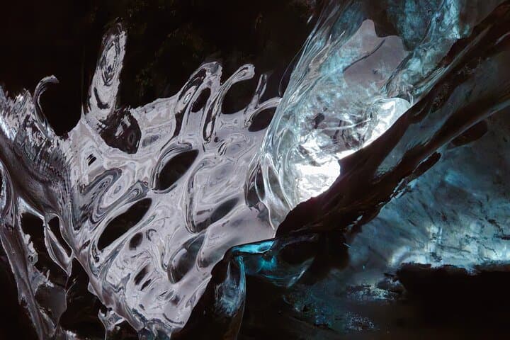 Ice Cave Tour from Jökulsárlón 3